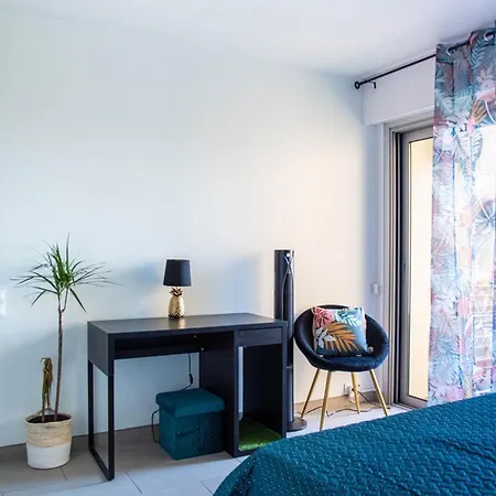 T2 En Duplex Climatise, A 100m De La Plage, Pour 4 Pers., Parking Au Lavandou - Fr-1-803-77