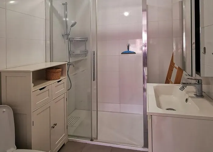 Apartment T2 En Duplex Climatise, A 100m De La Plage, Pour 4 Pers., Parking Au Lavandou - Fr-1-803-77 Le Lavandou