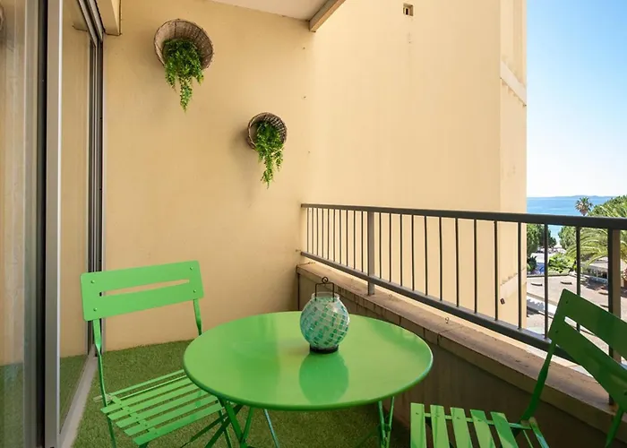 T2 En Duplex Climatise, A 100m De La Plage, Pour 4 Pers., Parking Au Lavandou - Fr-1-803-77