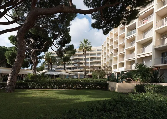 T2 En Duplex Climatise, A 100m De La Plage, Pour 4 Pers., Parking Au Lavandou - Fr-1-803-77 *