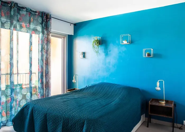 T2 En Duplex Climatise, A 100m De La Plage, Pour 4 Pers., Parking Au Lavandou - Fr-1-803-77 * Le Lavandou